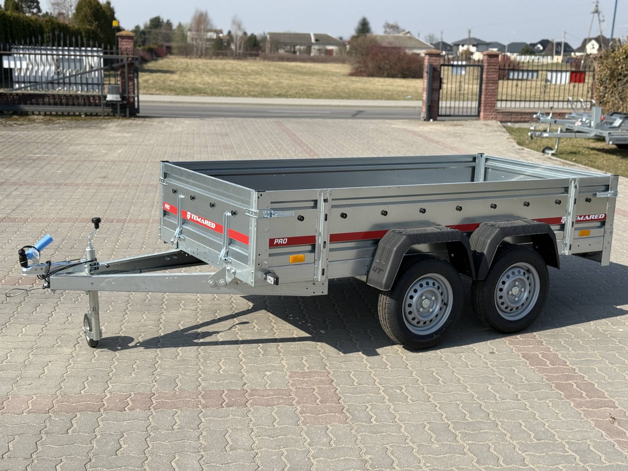Przyczepa Temared Pro 2612/2 dwuosiowa o DMC 750kg