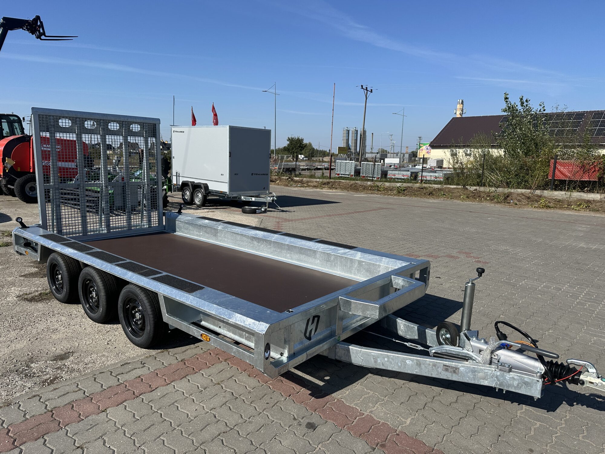 Przyczepa do przewozu sprzętu budowlanego Henra MACHINENTRANSPORTER 403X170 o DMC 3500kg