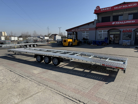 Laweta trzyosiowa TEMARED CAR 8521/3 S 3.5T z Lohrami aluminiowymi DMC 3500kg na 2 auta PROSTA