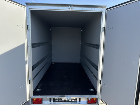 Kontener Furgon BOX 3015/2 Temared dwuosiowy hamowany o DMC 2000kg