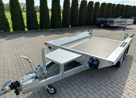 Przyczepa do przewozu sprzętu budowlanego Temared Builder 3015 o DMC 3000kg