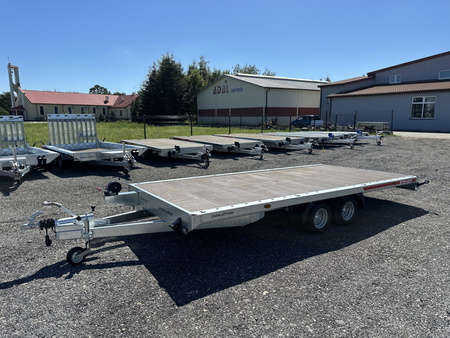 Laweta Temared Carplatform 4521 dwuosiowa o DMC 2700kg