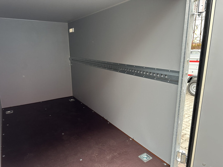 Kontener Furgon Box 2512/2 dwuosiowa o DMC 750KG