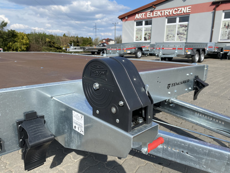 Laweta Temared Carplatform 4021 dwuosiowa o DMC 2700kg