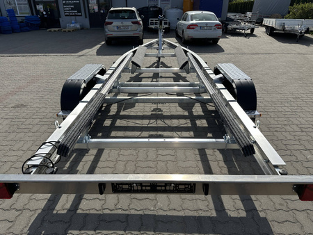 Przyczepa do transportu łodzi TEMARED B27 ALUMINIOWA o DMC 2700kg